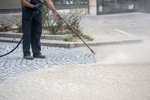 Best Machinery and Equipment Cleaning  in Lakeland North, WA